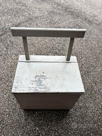 Cassetta porta attrezzi in legno –  porta legna