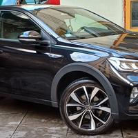 Volkswagen Taigo 1.0 TSI R-Line - 2023 - 17.000 km