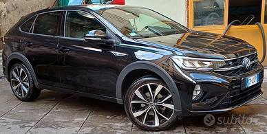 Volkswagen Taigo 1.0 TSI R-Line - 2023 - 17.000 km