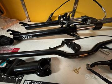 Bici Rockrider explore 50 componentistica