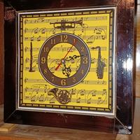 orologio a tema musicale