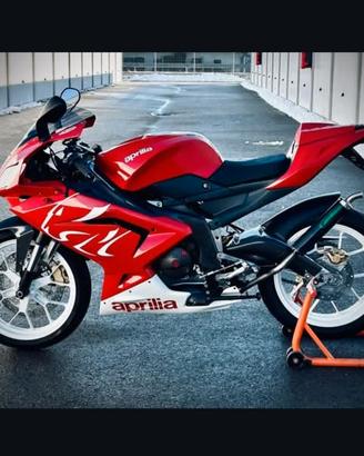 monoposto Aprilia rs 125 unghia carene