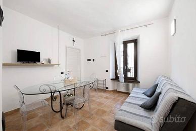 Casa vacanza DA APRILE AD AGOSTO MIN 7 NOTTI
