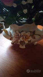 vaso con fiori finti