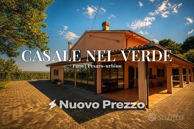 Rustico / Casale di 370 m² con 5 locali e box auto