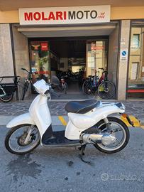 Aprilia Scarabeo 50 2T BIANCO 2012