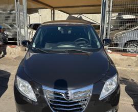 Lancia Ypsilon 1.2 69 CV 5 porte Platinum