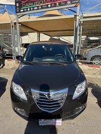 Lancia Ypsilon 1.2 69 CV 5 porte Platinum