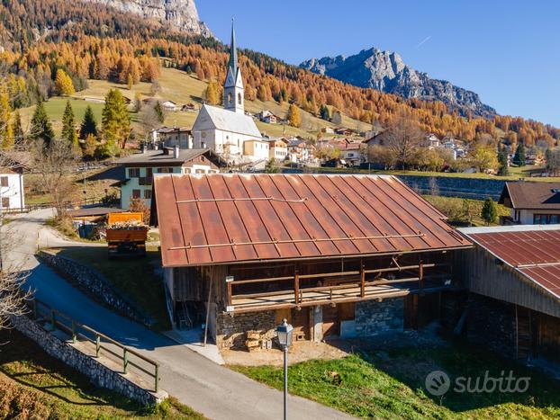 tabià da ristrutturare in Val Fiorentina