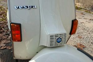 Vespa PX125E