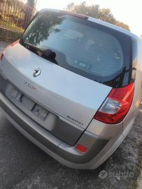 RICAMBI RENAULT MEGANE SCENIC ANNO 2006 CC 1500  G