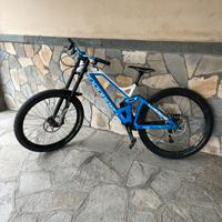 Mountain bike mondraker summum