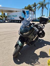 Honda x-adv 750