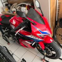 Honda CBR650r e-clutch