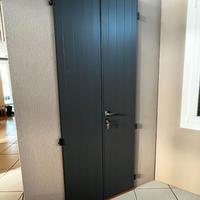 SCURONE IN ALLUMINIO A DOGHE VERTICALI