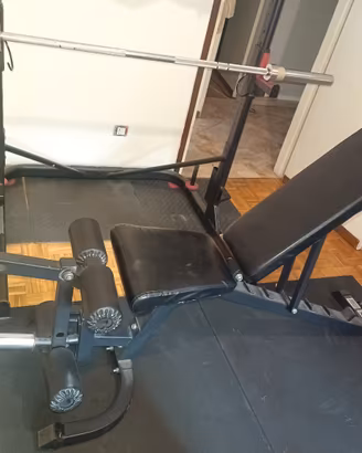 Panca multifunzione palestra con Leg Extension 