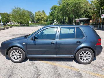 GOLF 4