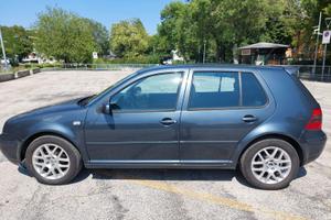 GOLF 4