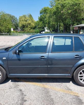 GOLF 4