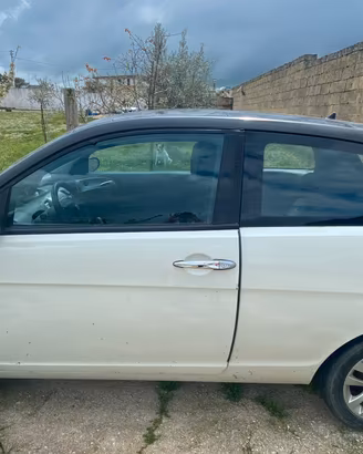 Lancia Ypsilon Momodesign 1.3 con tettuccio
