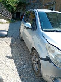 auto per pezzi di ricambio 