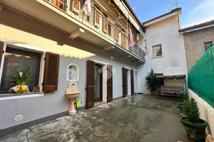 CASA SEMINDIPENDENTE A SANTHIÀ