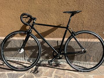 Bici single speed nera - ruota fixed/libera