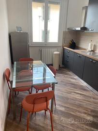 Trilocale ammobiliato via petrella