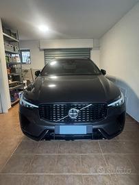 VOLVO XC60 IBRIDA – ANNO 2022-Autocarro