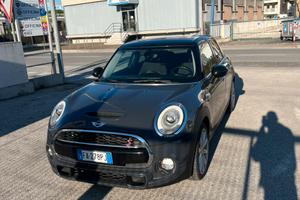 Mini Cooper SD 5 porte 170 cv