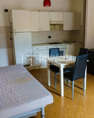 MONOLOCALE AL PIANO TERRA