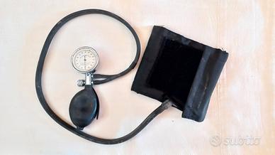 Misuratore pressione manuale vintage