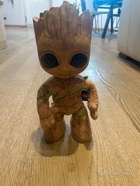 Peluche rigido di groot, personaggio della marvel