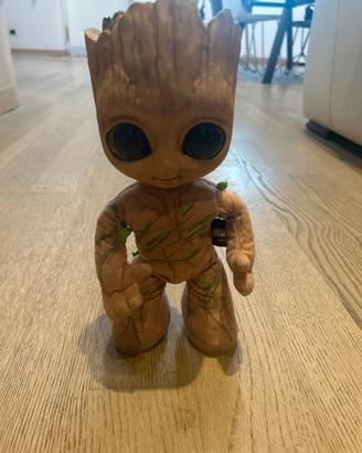Peluche rigido di groot, personaggio della marvel