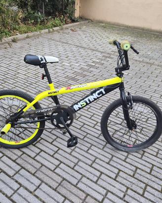 bicicletta BMX  