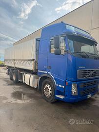 Camion Ribaltabile trilaterale Volvo