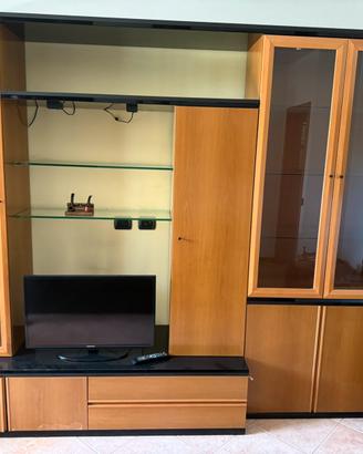 Arredamento, cucina, salotto, divano, tavolo ecc.