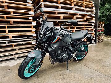 YAMAHA MT-09