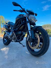 Ducati Monster 696 - 2008