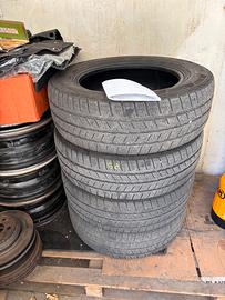 Gomme  mercedes vito