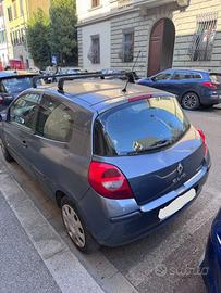 Renault Clio III 2005 1.2 16V (75cv)