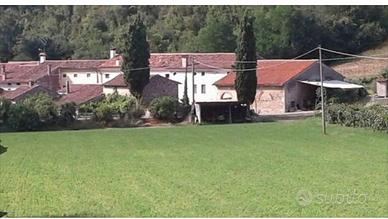 Rustico e Terreni agricoli a Zovencedo