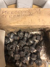 Kit bulloni Mercedes cerchio da 16 a 5 fori