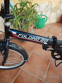 Bicicletta pieghevole con cambio Shimano 