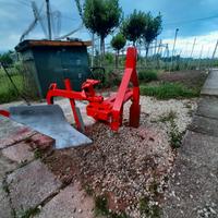 aratro per trattore 