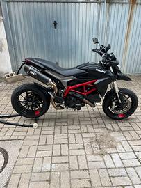 Ducati Hypermotard 821