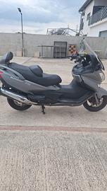 Suzuki Burgman 650  km19000 my 2015