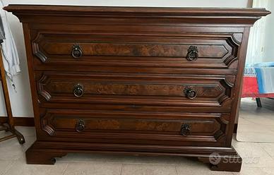 Comò vintage in legno