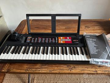 Digital Keyboard yamaha psr-f51