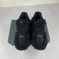 New Balance 9060 Nere N.42